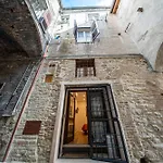 Perugia Apartments *