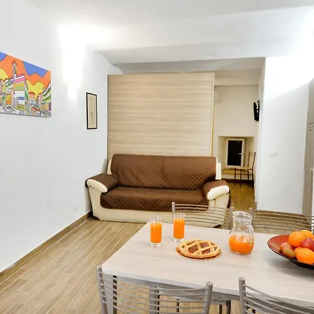 Perugia Apartments *