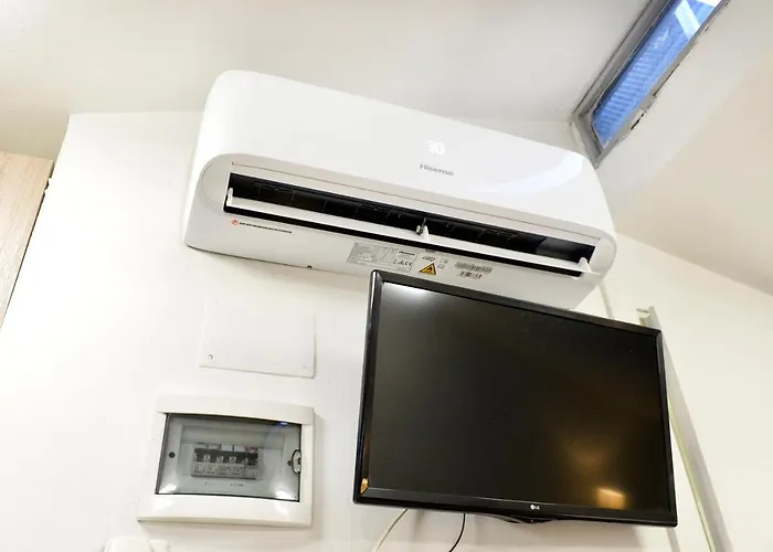 Perugia Apartments 펜션 *