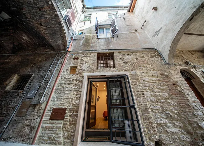 Perugia Apartments *